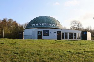 Côtes d'Armor : Nouveaux spectacles au Planétarium de Bretagne avant sa fermeture en 2027