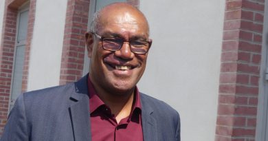 Alcide Ponga présente ses vœux pour 2026 : paix, solidarité et confiance au cœur de son message Pour Alcide Ponga, 2026 doit reposer sur trois "piliers" : la paix, la solidarité et la confiance