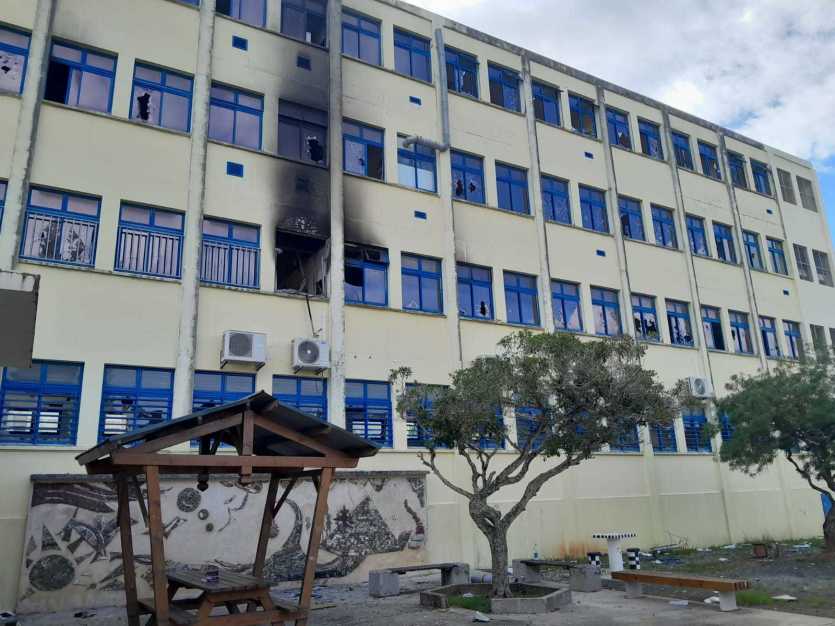 Émeutes : l'État finance la reconstruction de 80 bâtiments publics endommagés