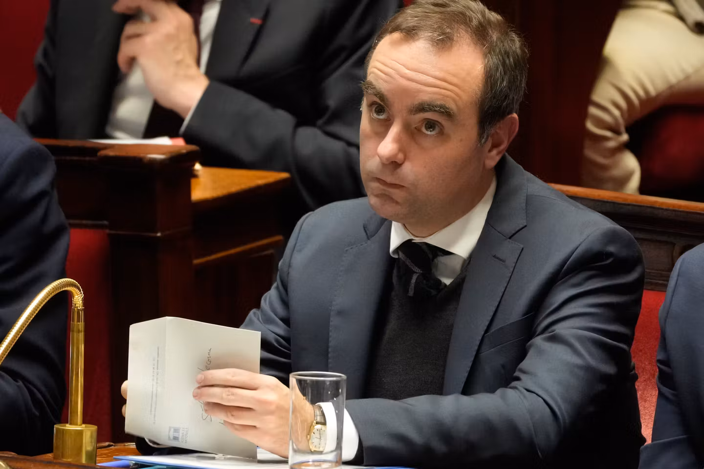 Budget : l’échec Assemblée-Sénat et les scénarios pour prévenir un shutdown au 1er janv. 2026