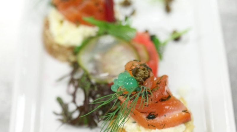 Canapés briochés au saumon fumé : l'incontournable de votre apéritif du Nouvel An