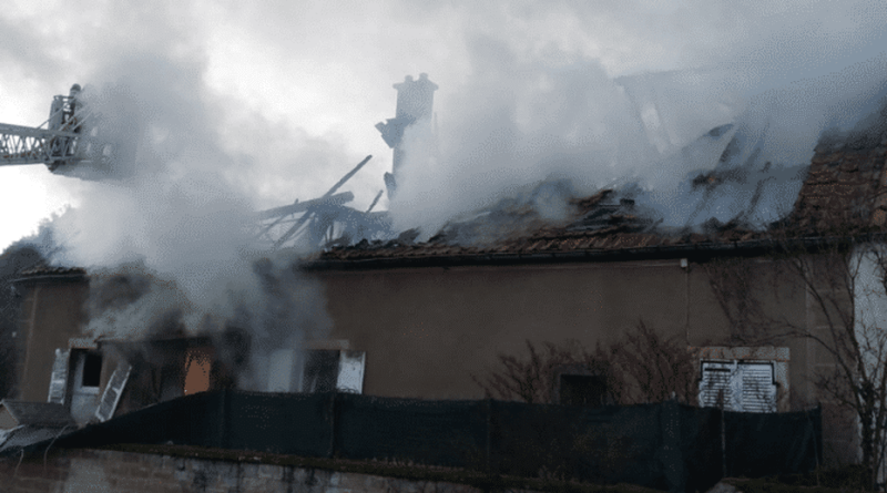 Incendie de Noël : plusieurs habitations détruites, trois familles et cinq enfants relogés