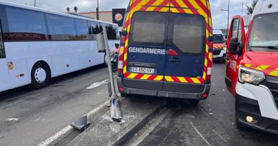 Accident sur la voie du TCSP : un fourgon de la gendarmerie avec 5 détenus percuté, trois blessés