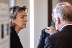 Dialogue social grippé entre patronat et syndicats : enjeux et perspectives