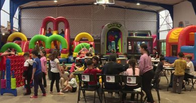 Une garderie géante pour permettre aux parents de faire leurs achats de Noël en toute tranquillité