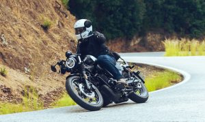 Essai de la Macbor Rockster 125 Evo : ce que vaut la petite moto urbaine