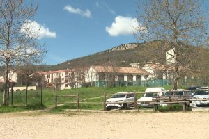 Le centre pour mineurs non accompagnés de Châteauneuf-Grasse reste ouvert pour six mois supplémentaires