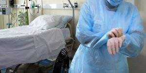 Epidémie de grippe : les hôpitaux en alerte après les fêtes, le pic imminent