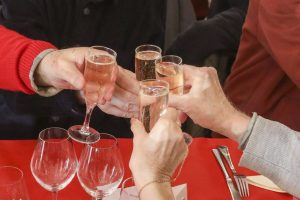 Grippe : les hôpitaux anticipent un pic en janvier après les réunions familiales de Noël