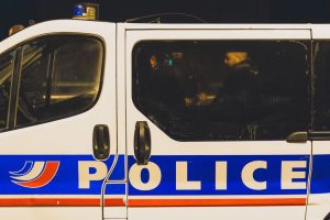 Un mort dans une rixe entre jeunes, poignardé lors d'une altercation