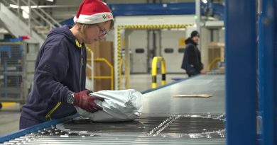 Noël : derniers délais pour l'envoi des colis, la poste en pleine activité