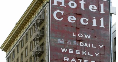 « Un lieu ensoleillé pour personnes sombres » de Mariana Enriquez : cultiver l’horreur afin d’éveiller les consciences - L