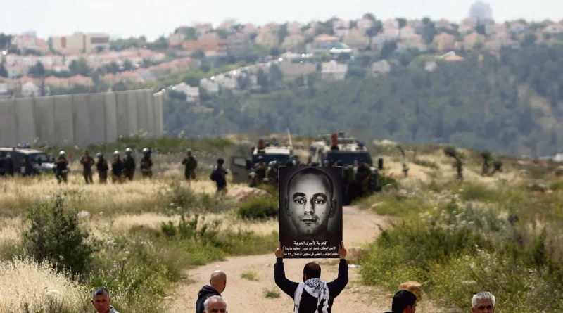 « Je rêve d’un pays où je puisse écrire » : entretien avec l