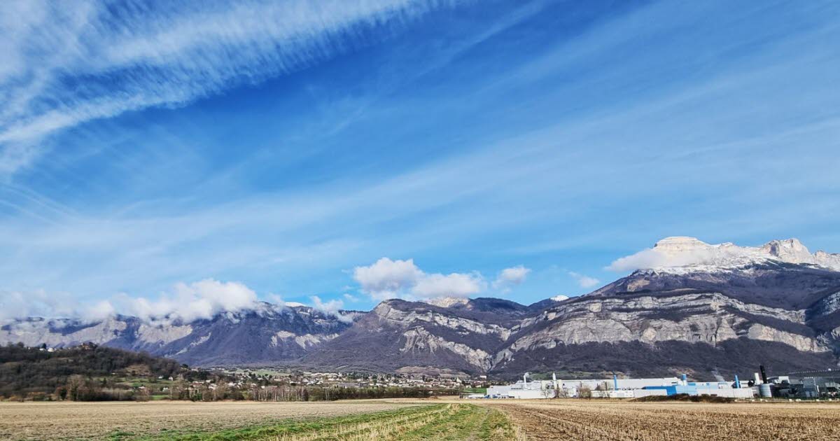Soitec : parking sur une parcelle agricole, la mairie évoque travaux sans autorisation