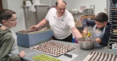 Perrecy-les-Forges : l'atelier d'un artisan chocolatier passionné qui crée ses propres recettes