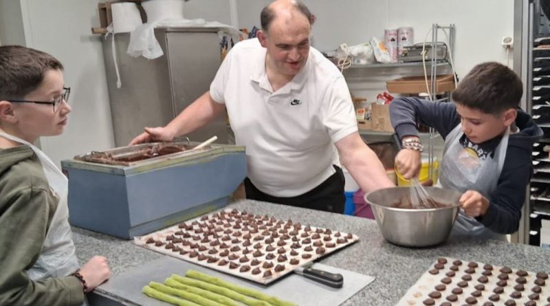 Perrecy-les-Forges : l'atelier d'un artisan chocolatier passionné qui crée ses propres recettes