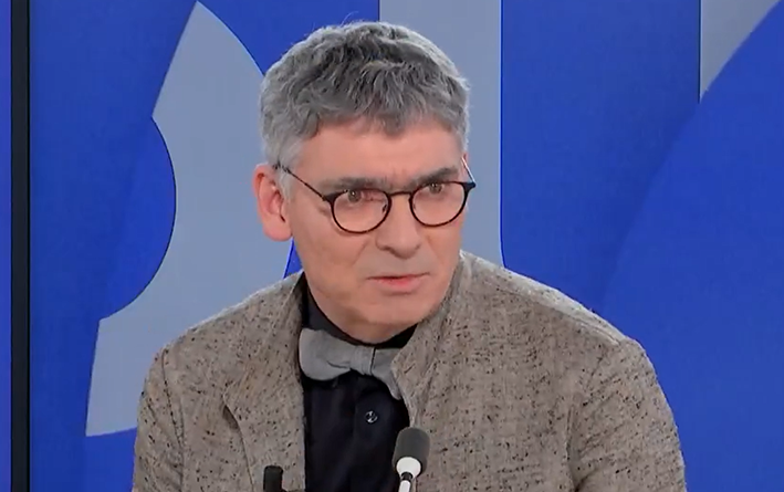 La laïcité : son application aux élus comparée à celle des fonctionnaires