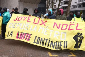 150 sans-abri passeront les fêtes au siège de la Métropole de Grenoble en raison de l'urgence