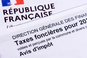 Augmentation de l'avis d'imposition : de nouveaux critères alourdissent la taxe foncière des propriétaires
