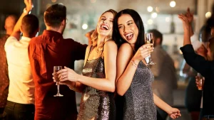 Nouvel An : la science prouve que faire la fête est bénéfique si vous suivez ces 3 règles