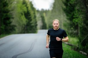 Streak running : Avantages, risques et conseils pratiques pour les coureurs