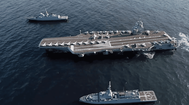 Réactions à la confirmation de la construction d'un porte-avions aux chantiers de Saint-Nazaire