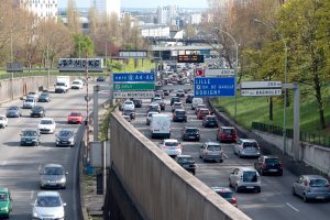 ZFE : les véhicules polluants vont continuer à bénéficier de dérogations en 2026