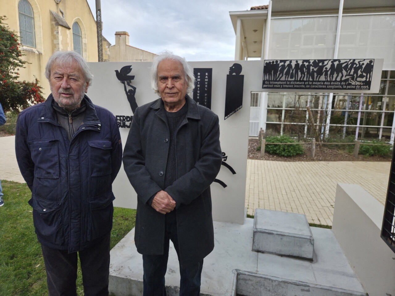 Une œuvre rend hommage à une figure historique lors d’une inauguration à Saint-Hilaire-de-Riez