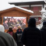 "Ils la réveillent un petit peu tous les jours" : le témoignage du père de Pauline, grièvement brûlée dans l'incendie de Crans-Montana