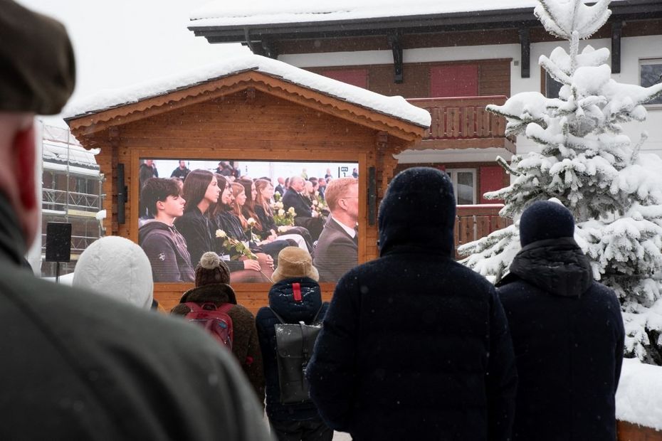Le père de Pauline, gravement brûlée à Crans-Montana, témoigne sur son quotidien après l’incendie