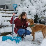 Neige : comment déneiger efficacement sans polluer sols et jardins - ICI