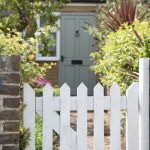 Portails, fenêtres et volets roulants : comment choisir des options durables ?