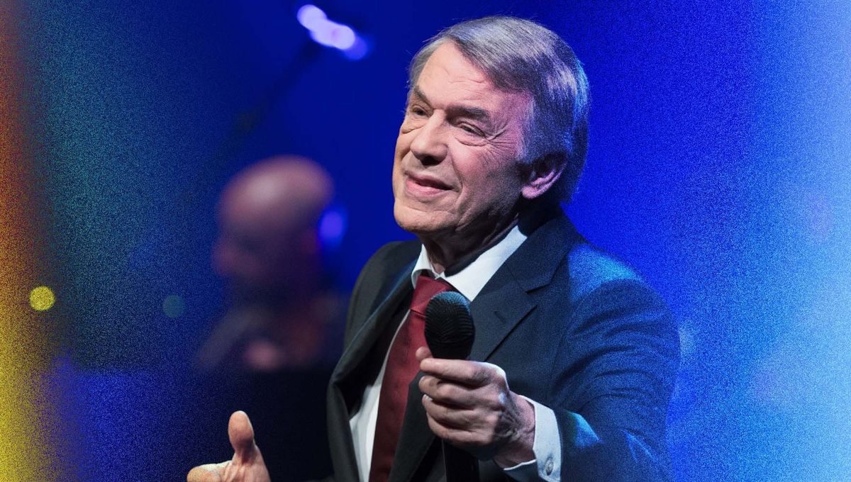 Salvatore Adamo évoque les sacrifices faits pour son public dans 25 minutes d’entretien sur Décibels