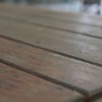 Terrasse composite : les bons gestes pour un entretien sans risque ! - ICI