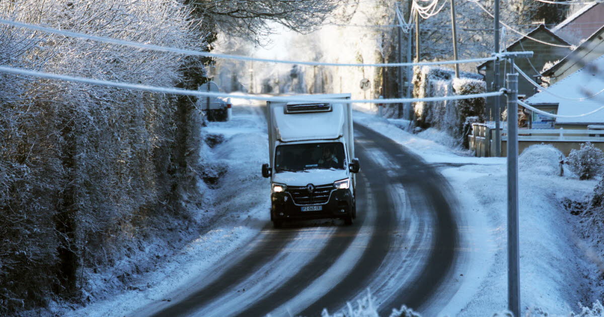 Intempéries : vigilance orange dans dix départements et 1 800 foyers sans électricité ce mercredi
