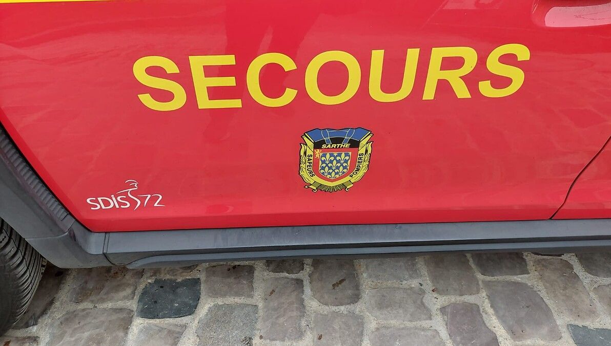Treize pompiers interviennent lors d’un incendie dans une habitation à Gesnes-le-Gandelin, Nord Sarthe
