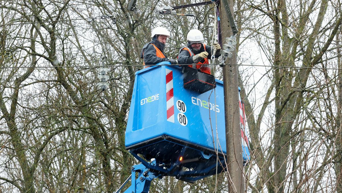 Tempête Goretti : 95 600 foyers toujours sans électricité, la Normandie particulièrement touchée