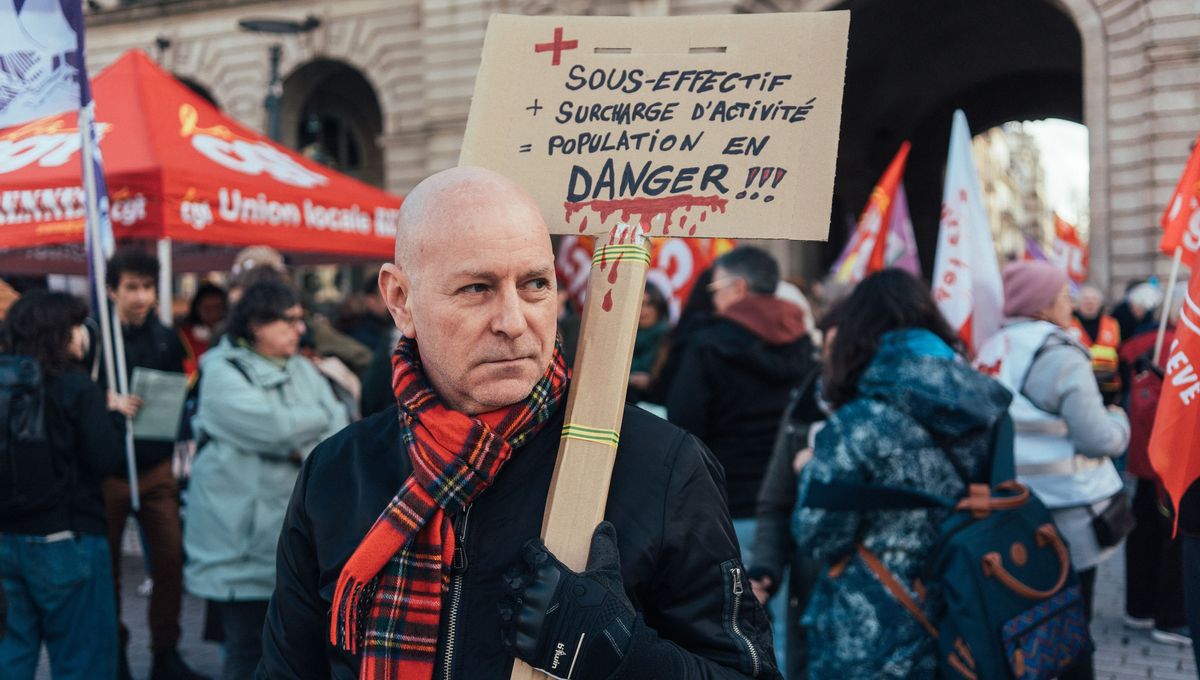 CHU de Rennes : un assistant de régulation du SAMU 35 dénonce des délais d'attente de 8h