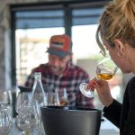 Associer le vin à la musique lors d'une dégustation : l'initiative surprenante d'un syndicat de Bordeaux