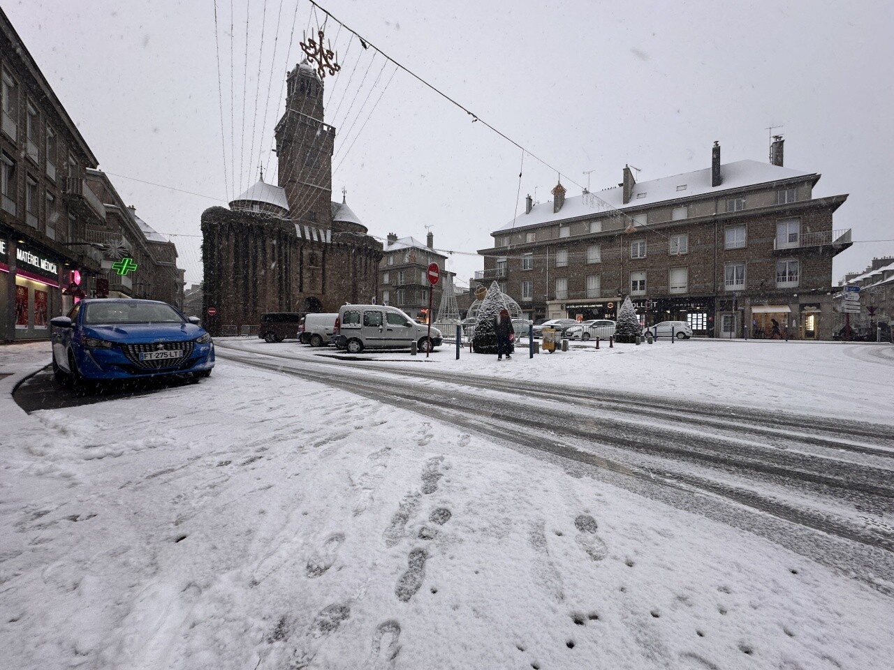 Neige à Vire Normandie : la rentrée compliquée par une circulation perturbée