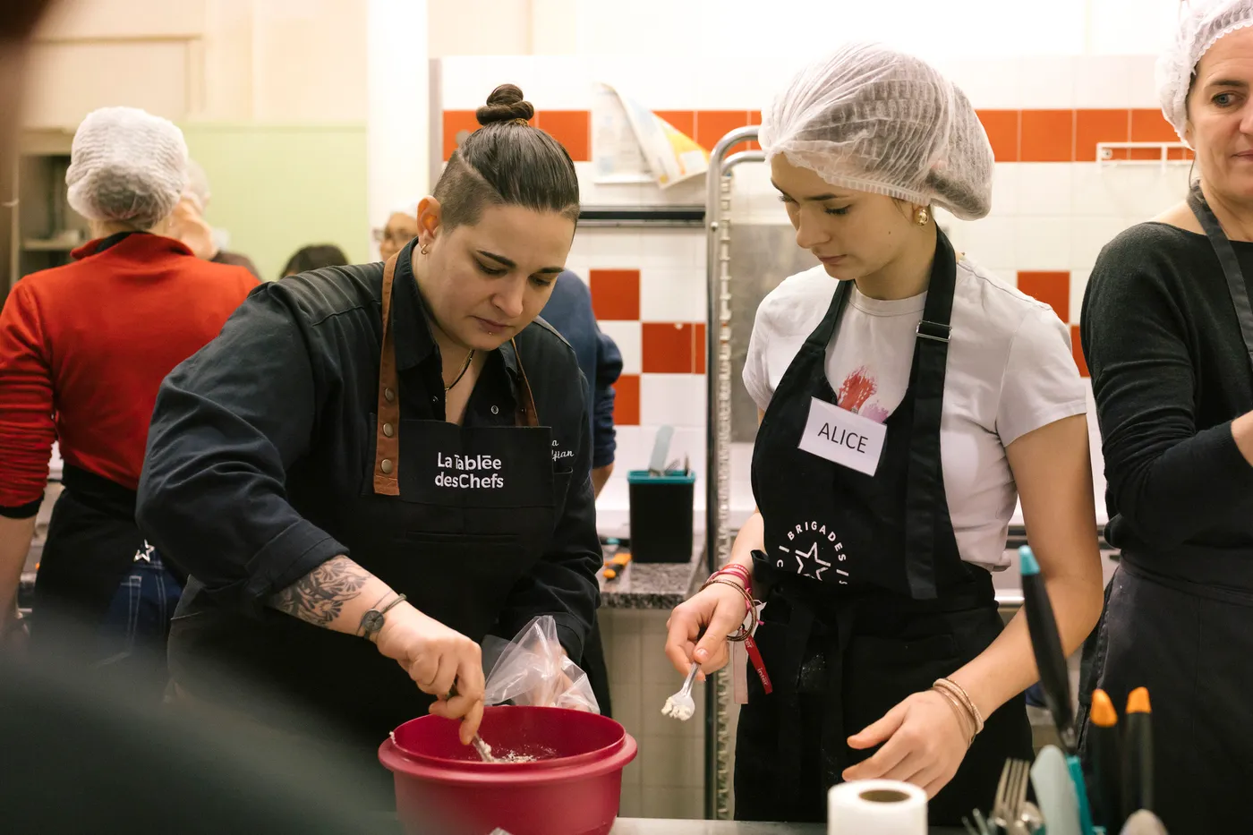 « Au collège, des ateliers pour éveiller le goût de la cuisine chez les élèves »