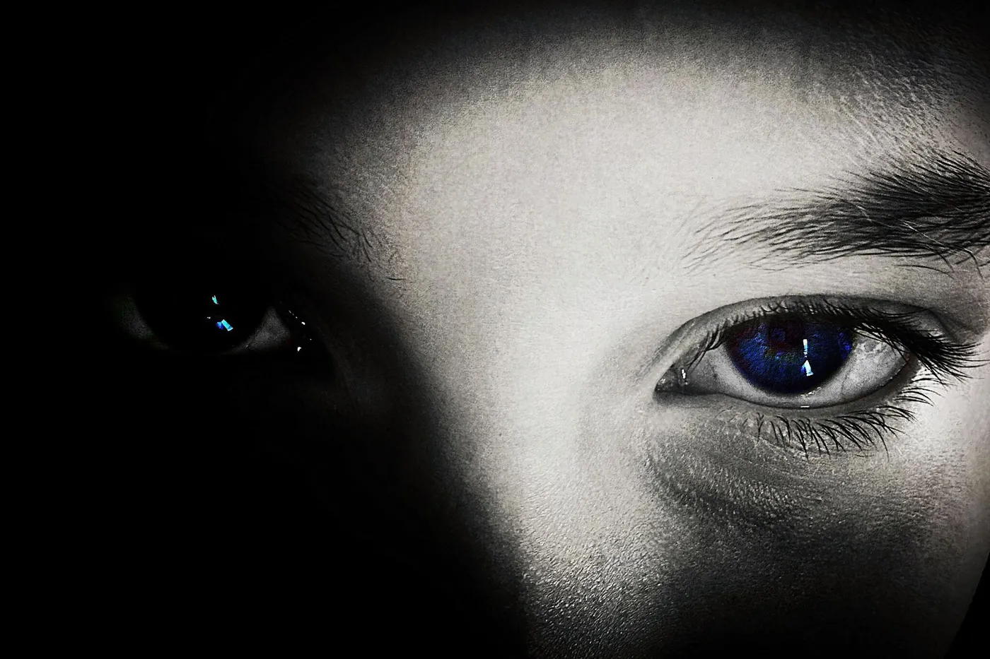 « Le Visage de la nuit » de Cécile Coulon : l'histoire d'un enfant défiguré révélée.