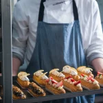 Pâtissier démissionne après 12 ans et réclame 150 000 € à son employeur : décision de justice