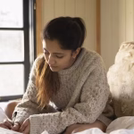 Le papier ne juge pas : les bienfaits de l'écriture quotidienne sur la santé mentale