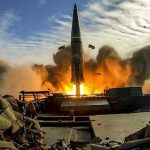 Des missiles balistiques russes frappent des immeubles à Kryvyi Rih, faisant des victimes