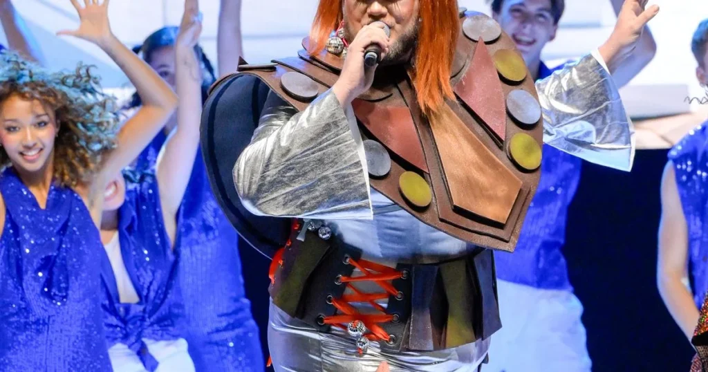 Une prise de parole sur la communauté queer suscite la controverse autour des drag queens