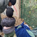 « J’ai froid aux mains parce que je n’ai pas de gants » : Fallou, 5 ans et demi et sans abri à Paris