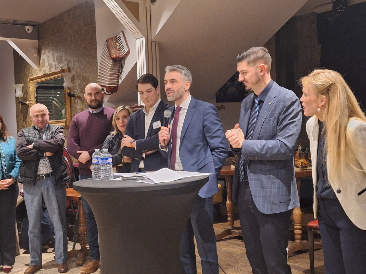 À Évreux, Samuel Brigantino reçoit de nouveaux soutiens pour sa candidature