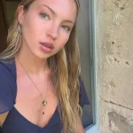 La fille de Kate Moss attire tous les regards à la plage avec son look audacieux