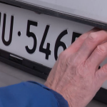 A Moutier, JU remplace désormais BE sur les plaques d'immatriculation | RTS